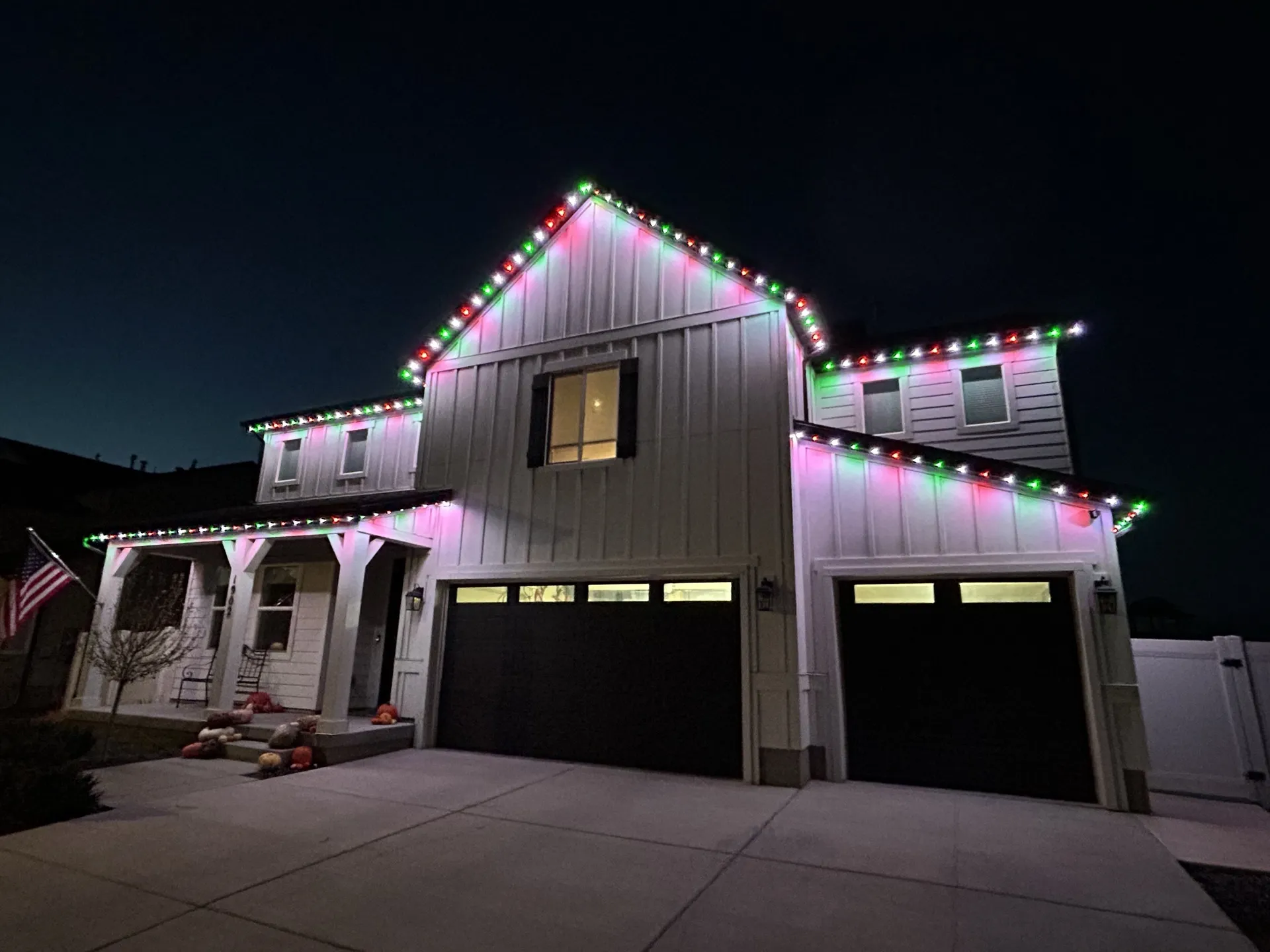 Residential home with permanent LED lighting on soffit and fascia